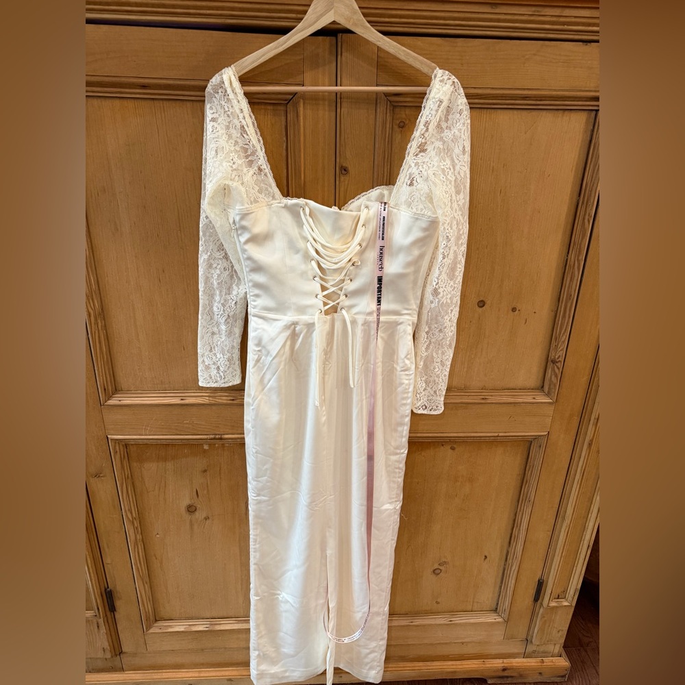 House of CB Perdi Satin Maxi Dress NWOT - Picture 4 of 6